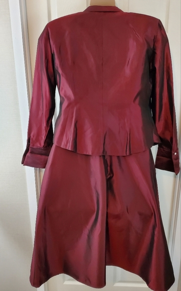 JS Collection 3-Pc. Formal Dress Set - Picture 9 of 16